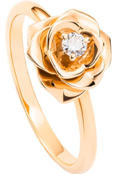 Anillo en oro rosa y diamantes.