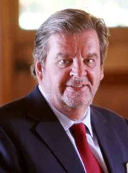 El próximo 1 de abril, el hasta ahora consejero delegado del Grupo Johann Rupert cederá el testigo al binomio Lepeu-Fornas, aunque permanecerá como presidente de la compañía. 
