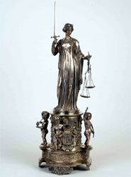 La Justicia, una de las piezas orfebres elaboradas por la Real.