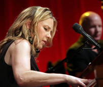 Un momento de la actuación de la pianista y cantante Diana Krall.