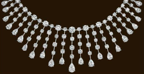 ¿Ha visto estos diamantes? Una aseguradora ofrece un millón de euros de recompensa tras el robo de joyería en Cannes