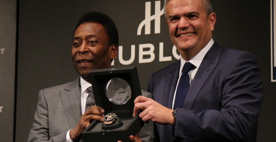 La relojera suiza Hublot presenta el que será reloj oficial de la Copa del Mundo de Brasil
