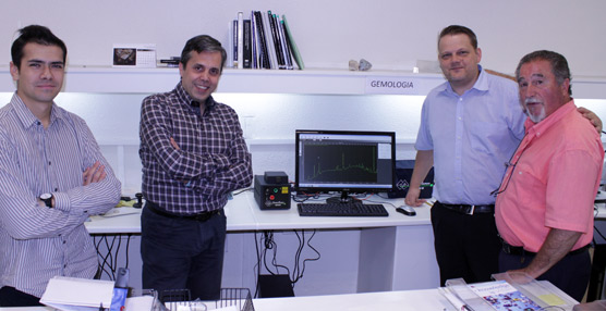 El IGE ya cuenta con un nuevo espectrómetro científico Raman y fotoluminiscencia GemmoRaman