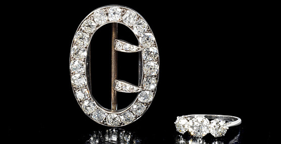 Las joyas de la escritora Agatha Christie superan con mucho las estimaciones previstas durante una subasta en Bonhams