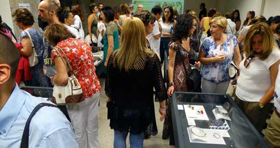 La Escuela de Joyería del Atlántico inaugura en Pontevedra su exposición retrospectiva