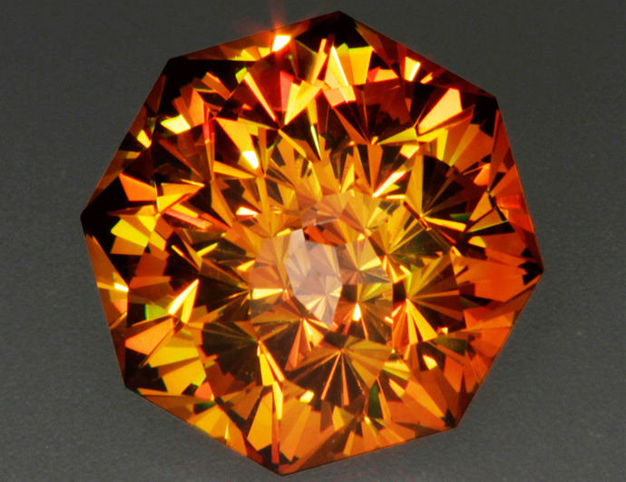 El IGE presenta el análisis del auge de las tallas modernas de gemas