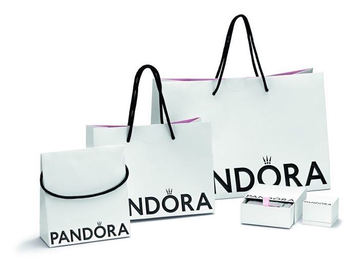 Pandora reduce el contenido de plástico en sus envases