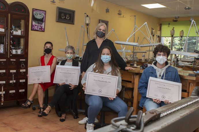 Tous reconoce a los estudiantes de la Escuela Técnica de Joyería del Atlántico