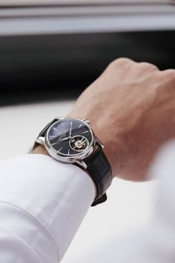 Frederique Constant presenta dos nuevas versiones de su Tourbillon