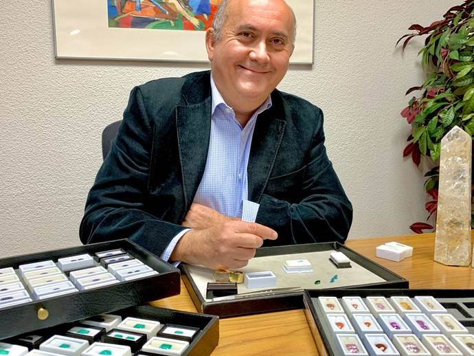 Antonio Negueruela en su despacho