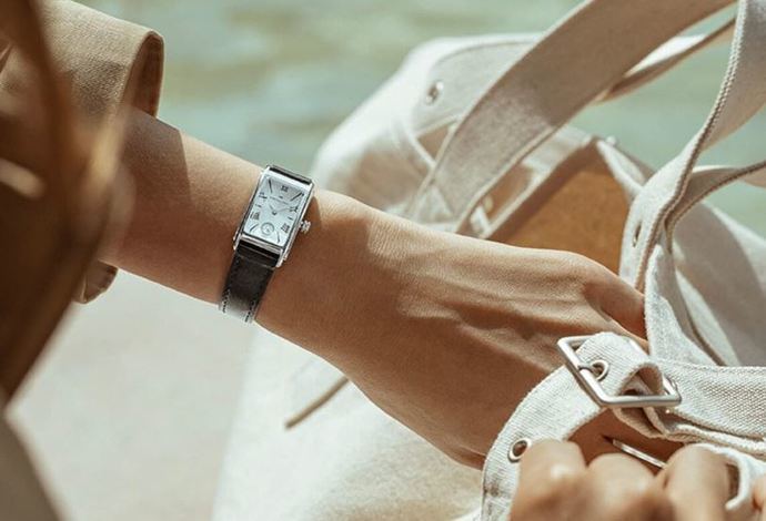 Uno de sus nuevos relojes.
