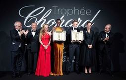 Julia Roberts entrega el trofeo Chopard