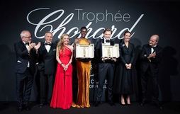 Julia Roberts entrega el trofeo Chopard