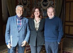 De izq a dcha; José María Reguera-Sevilla, vicepresidente del IGE; Elisabeth Cardó, presidenta de la sección de Gemología de JORGC; Benjamín Calvo Pérez, presidente del IGE.