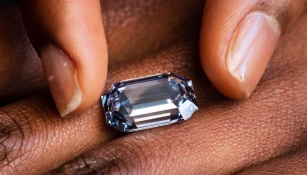 Sotheby’s subasta un diamante azul