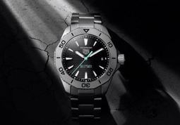 TAG Heuer presenta el Aquaracer Professional 200