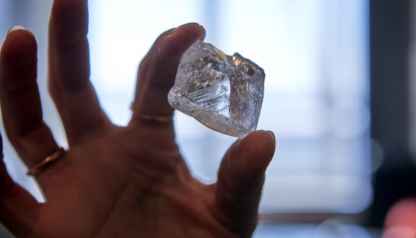 Encuentran uno de los mayores diamantes de Rusia