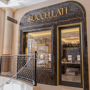 La maison Buccellati mira hacia el futuro con un giro en sus joyas familiares