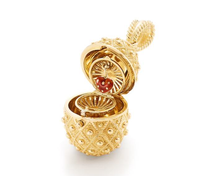 Yanes presenta su flamante colección de joyas para 2025