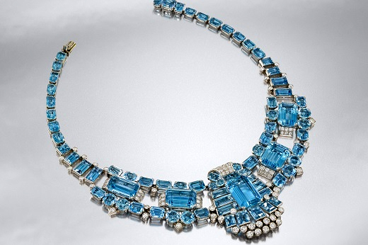 Un collar de Cartier triplica su precio en subasta