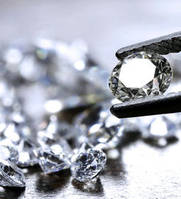 De Beers producirá diamantes en bruto con Botswana hasta 2033