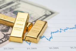 El oro despierta de su letargo y ya amenaza con los 1.800 dólares