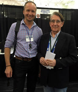 Alan Hart (izq.) junto al gemólogo y colaborador de G&T Adolfo de Basilio durante la pasada Feria de Gemología y Minerales de Tucson
