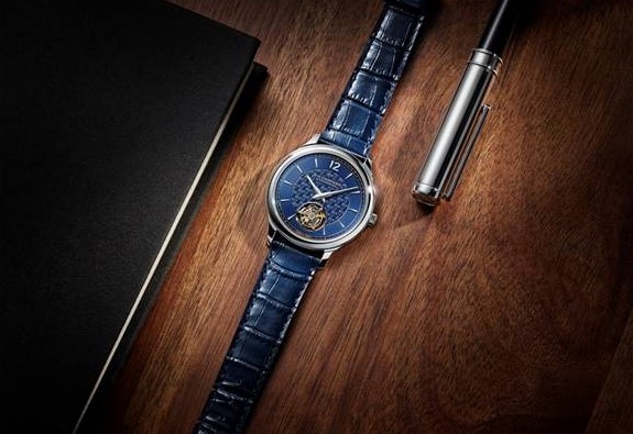 Chopard presenta dos nuevas creaciones relojeras