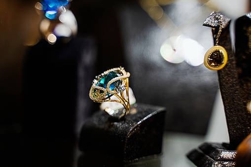 Se prevé que las ventas de joyas navideñas en EE. UU. Aumenten un 40%