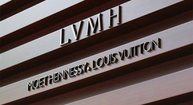 Los ingresos de LVMH suben un 30% en el primer semestre