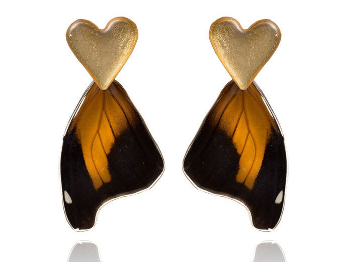 Joyas con efecto mariposa y espíritu ambiental