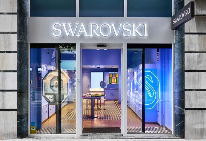 Swarovski abre una nueva tienda WonderLux en Valencia
 